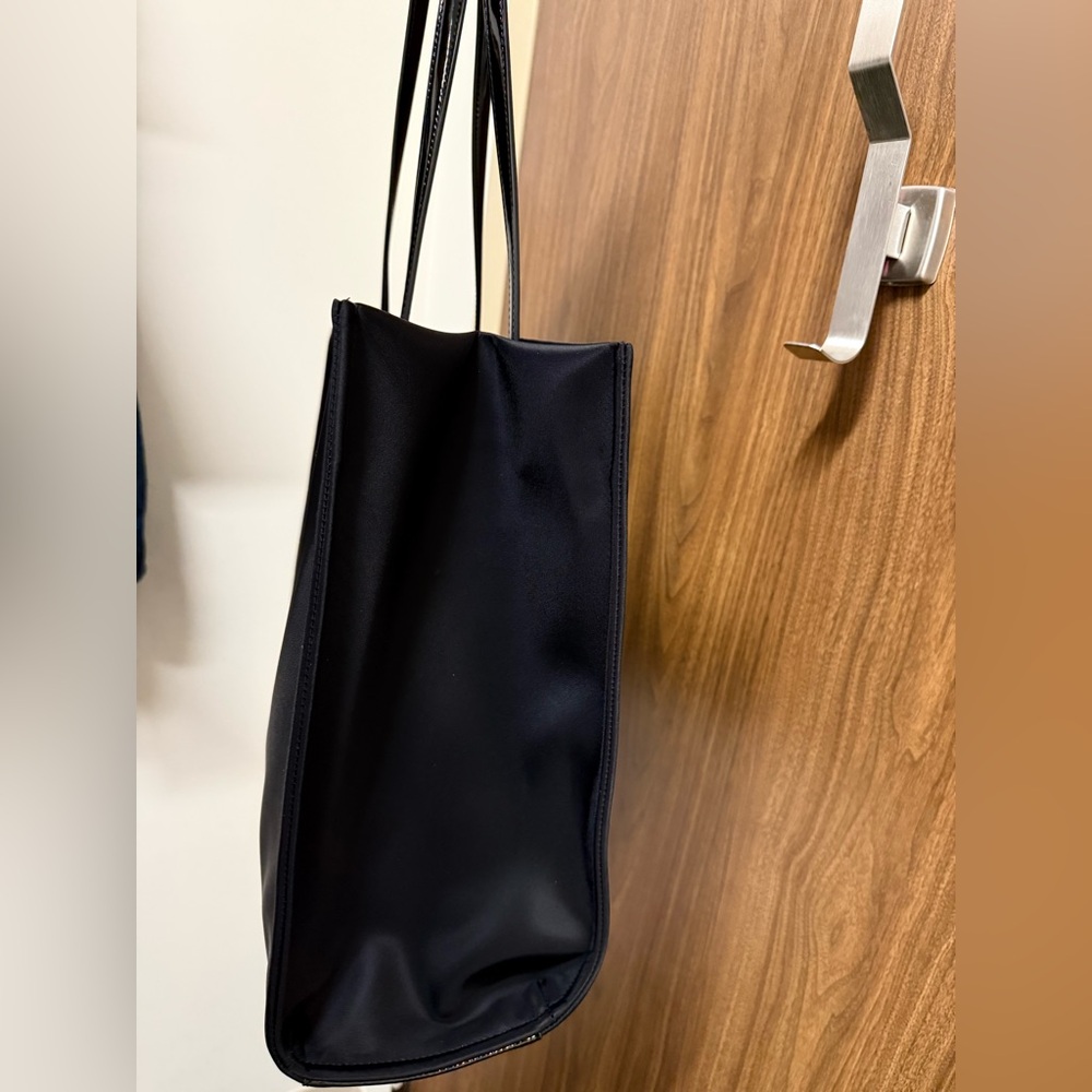 NWOT Tory Burch Ella patent tote - Picture 8 of 14